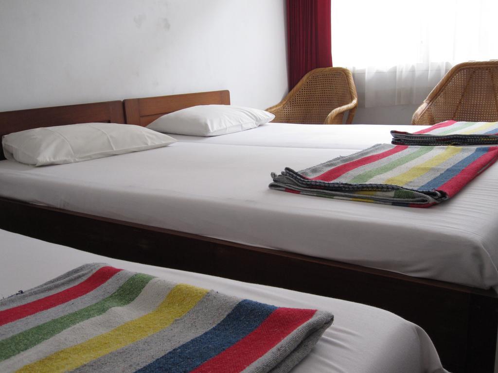 Hotel Tosari Malang Kamer foto